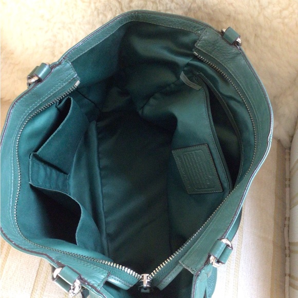 Ladies teal Coach leather handbag. - Picture 8 of 10